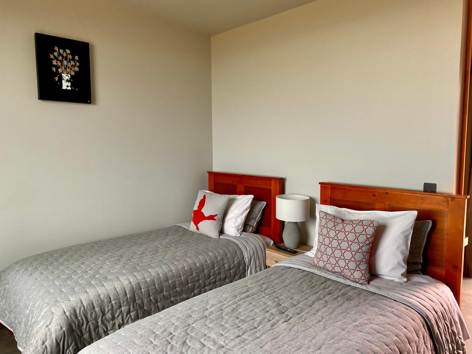 “The Cliffs” Humpridge View Motels Tuatapere Eksteriør bilde